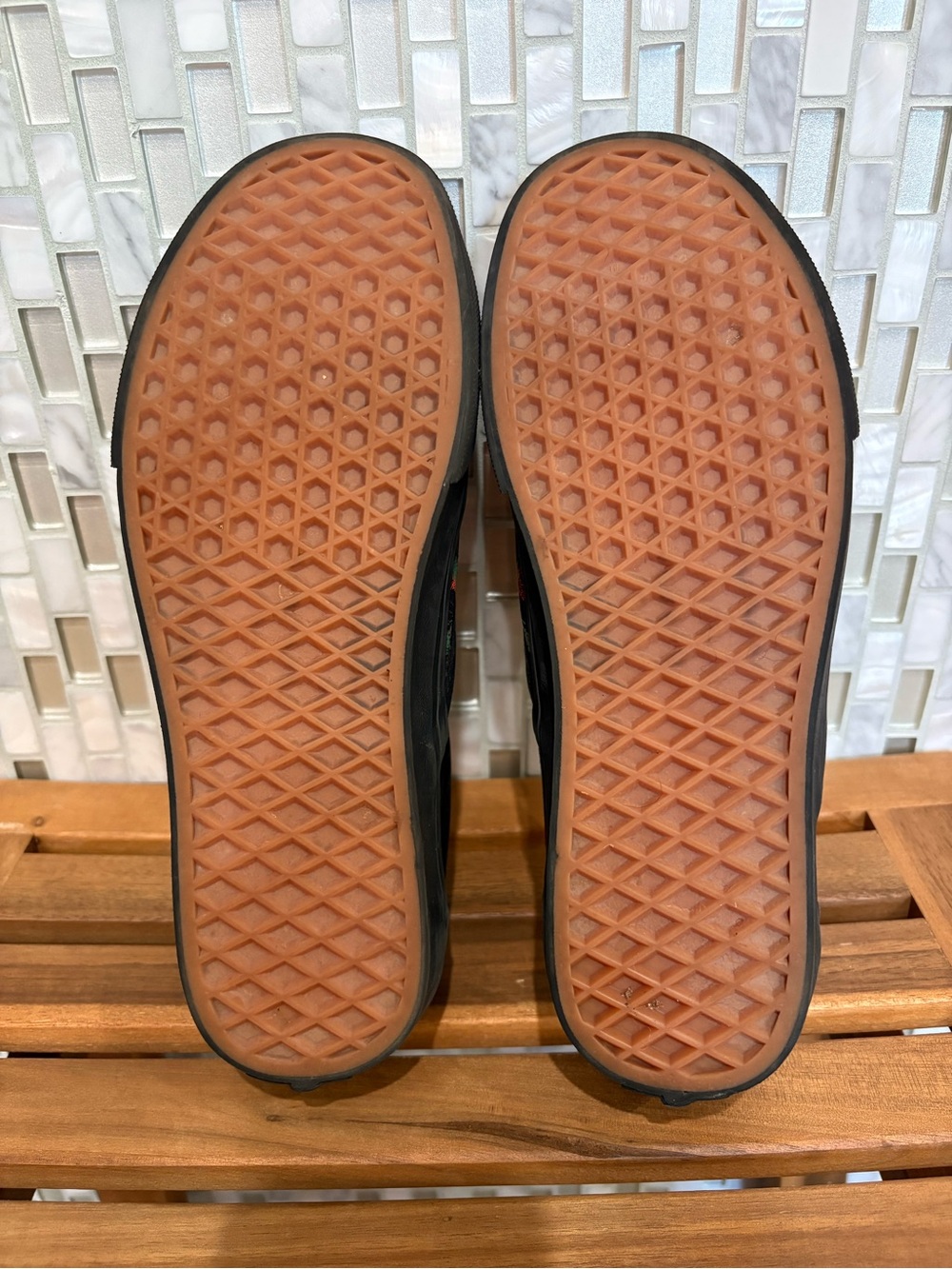 vans Classic limited edition Slip On Spider Design Size 7.5 Men’s Black - Picture 7 of 7